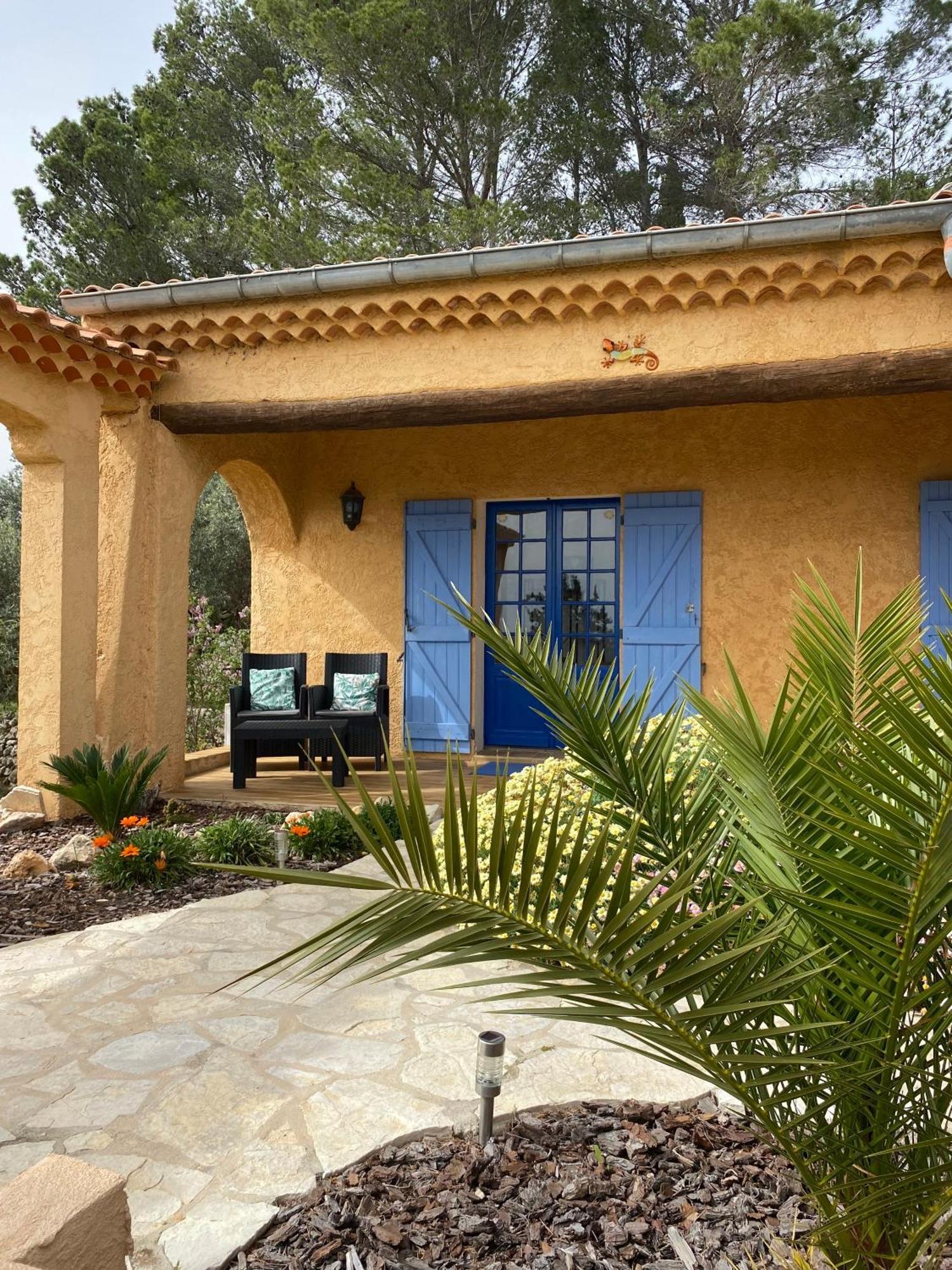 Bed and Breakfast La Joséline Flayosc Esterno foto